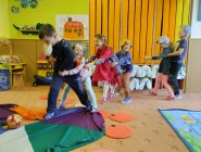 Šel zahradník do zahrady