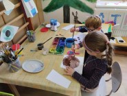 Hlava, ramena, kolena