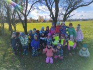 Hlava, ramena, kolena